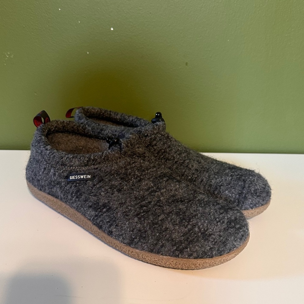 Giesswein Men’s Vent Lodge Slipper Grey Virgin Wool Slip On Shoes size 44 11
